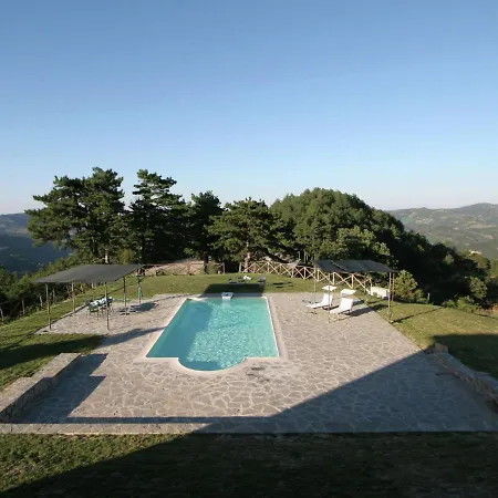 Вилла Sprawling In Tuscany With Pool Tredozio